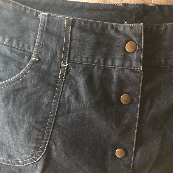 Knee length skirt - Picture 2 of 5